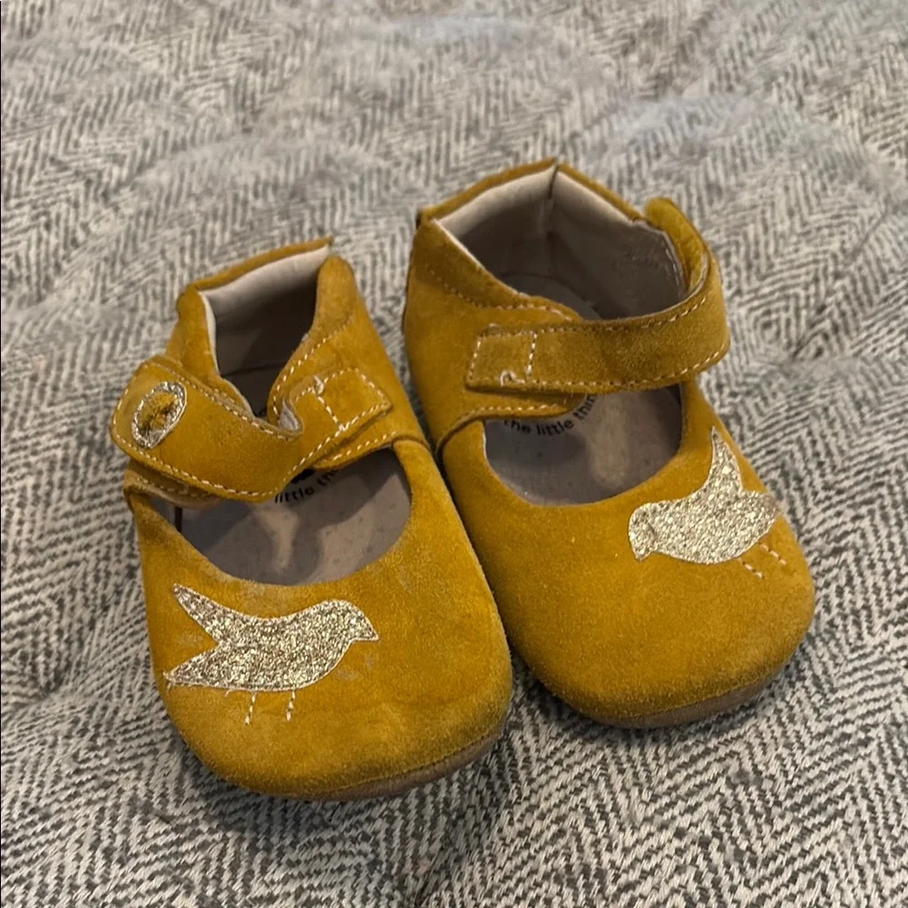 Livie & Luca gold suede shoes size 12-18 mths